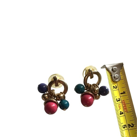WOMENS GOLD TONE GREEN/BLUE/RED STONE DANGLE EARRINGS - Picture 3 of 4